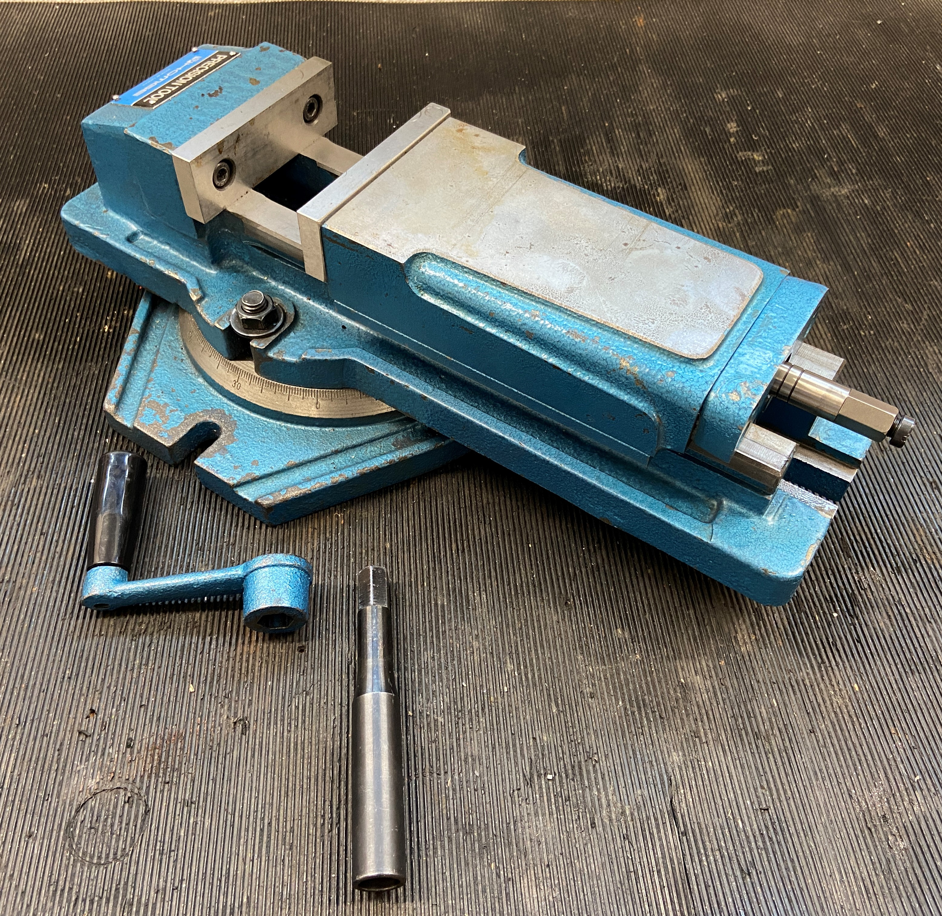 Homge hydraulischer Maschinenschraubstock gebraucht BB = 150 mm HH-150,,